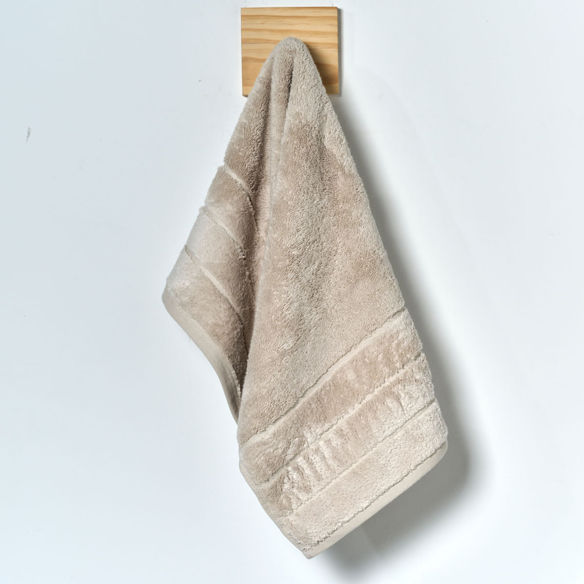 03 13 0043 Toalha Rosto Seven Hundred Areia 001